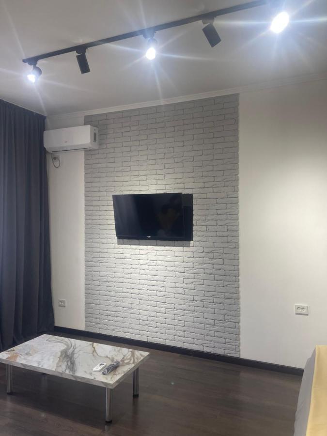 Апартаменты Центр Медеуский Район Almaty Exterior foto
